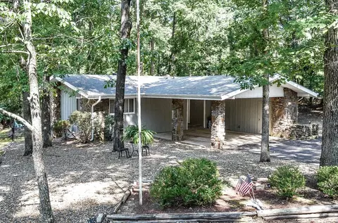 17 Valls Ln, Hot Springs Village, AR 71909