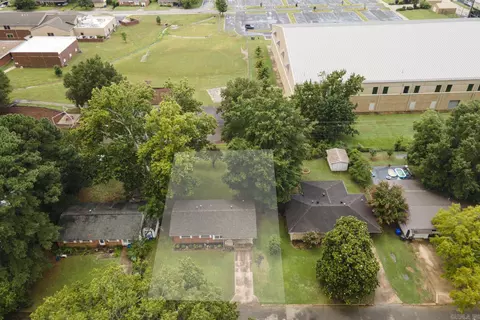 2215 Lee Ave, Conway, AR 72034 photo 2