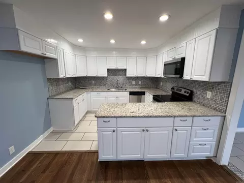 Kitchen - 1022 E Sevier St, Benton, AR 72015 photo 1 of 1