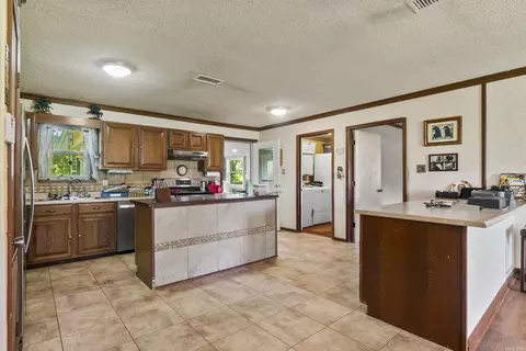 Kitchen - 256 Vernon Harvey Rd, Beebe, AR 72012 photo 2 of 5