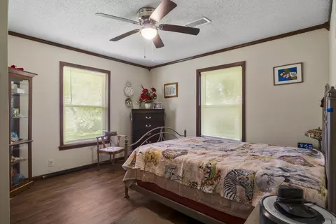 Bedroom - 256 Vernon Harvey Rd, Beebe, AR 72012 photo 2 of 6