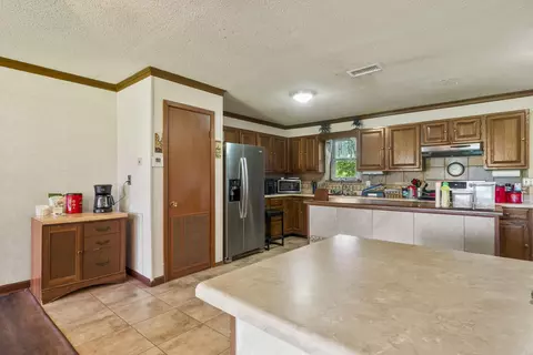 Kitchen - 256 Vernon Harvey Rd, Beebe, AR 72012 photo 1 of 5