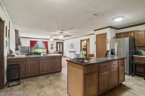 Kitchen - 256 Vernon Harvey Rd, Beebe, AR 72012 photo 3 of 5