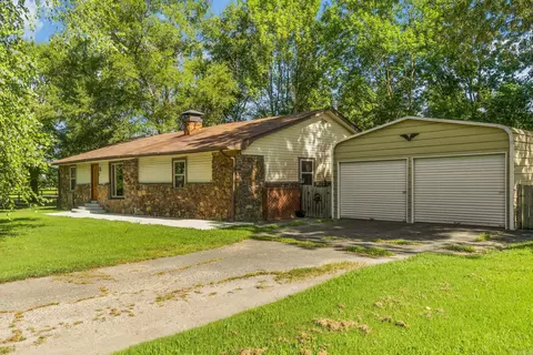 Exterior - 256 Vernon Harvey Rd, Beebe, AR 72012 photo 2 of 13