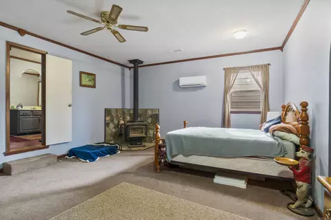 Bedroom - 256 Vernon Harvey Rd, Beebe, AR 72012 photo 1 of 6