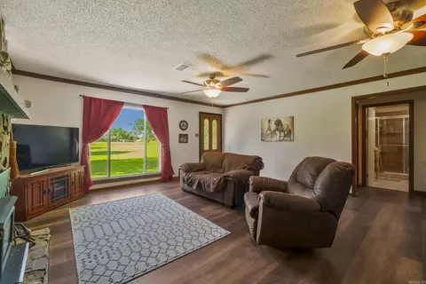 Living - 256 Vernon Harvey Rd, Beebe, AR 72012 photo 2 of 3