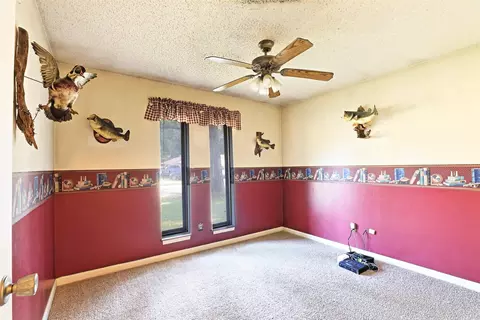 Bedroom - 5518 W 20th Ave, Pine Bluff, AR 71603 photo 2 of 3