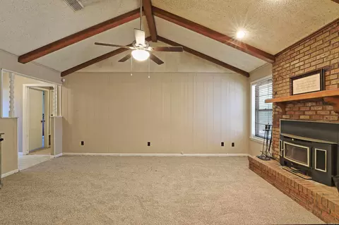 Living - 5518 W 20th Ave, Pine Bluff, AR 71603 photo 2 of 2