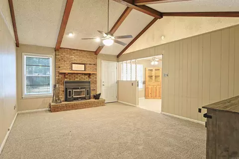 Living - 5518 W 20th Ave, Pine Bluff, AR 71603 photo 1 of 2
