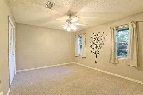 Bedroom - 5518 W 20th Ave, Pine Bluff, AR 71603 photo 3 of 3