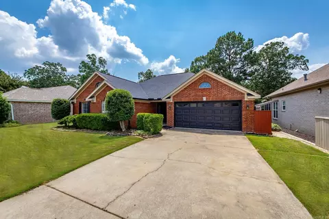 Exterior - 216 Chantilly Cir, Maumelle, AR 72113 photo 8 of 9