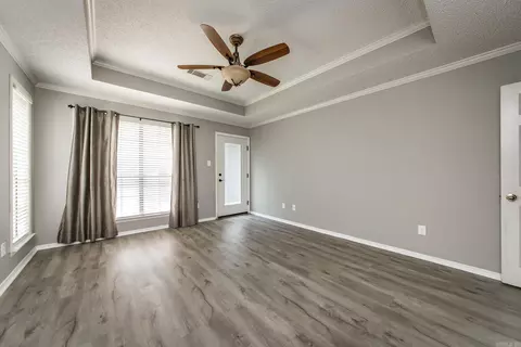 Living - 216 Chantilly Cir, Maumelle, AR 72113 photo 7 of 7