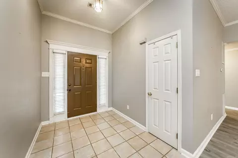 Entry Way - 216 Chantilly Cir, Maumelle, AR 72113 photo 1 of 2