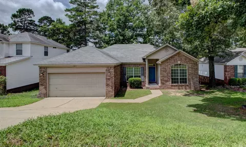12825 Westglen Dr, Little Rock, AR 72211