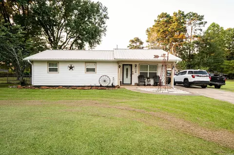 613 E Cleveland St, Taylor, AR 71861