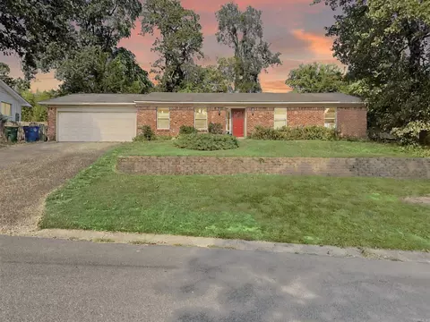 4700 Edgemere St, North Little Rock, AR 72116