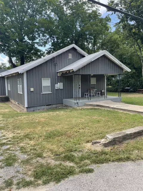 705 S 27 Hwy, Marshall, AR 72650