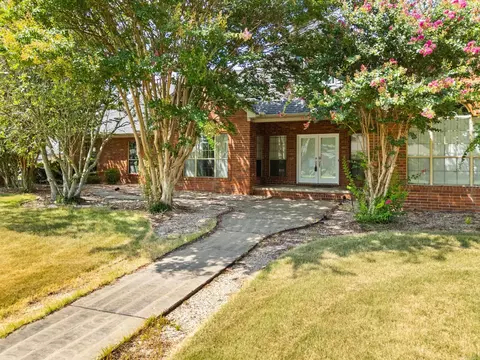 930 Enderlin, Conway, AR 72034 photo 3
