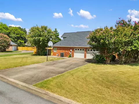 930 Enderlin, Conway, AR 72034 photo 42