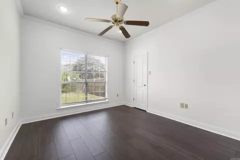 930 Enderlin, Conway, AR 72034 photo 20