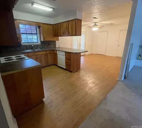 6801 Jacksonport Cv, Pine Bluff, AR 71603 photo 2