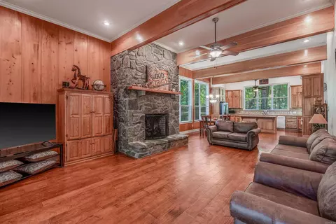 Living - 111 N Riverfront Trl, Judsonia, AR 72081 photo 1 of 1