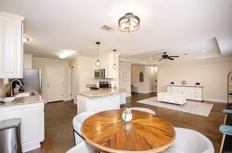 Dining - 1040 Calloway Dr, Conway, AR 72034 photo 1 of 2