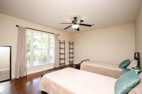 Bedroom - 1040 Calloway Dr, Conway, AR 72034 photo 3 of 4