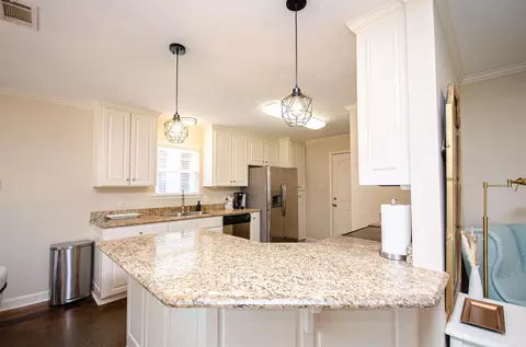 Kitchen - 1040 Calloway Dr, Conway, AR 72034 photo 1 of 5