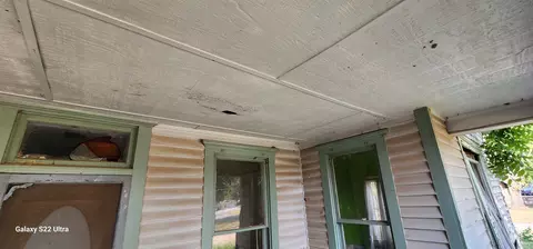 Exterior - 311 E Church St, Paris, AR 72855 photo 3 of 10