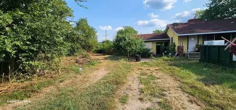 Exterior - 2710 E Walnut St, Paris, AR 72855 photo 1 of 8