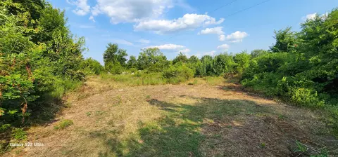 Exterior - 2710 E Walnut St, Paris, AR 72855 photo 3 of 8