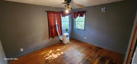 Bedroom - 2710 E Walnut St, Paris, AR 72855 photo 3 of 4