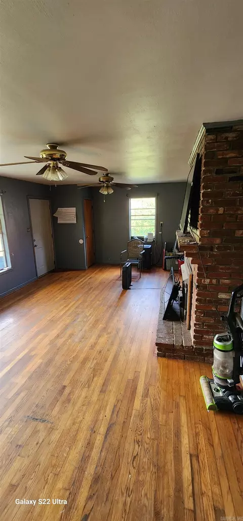 Living - 2710 E Walnut St, Paris, AR 72855 photo 3 of 4