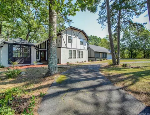 127 Carnation Pl, Hot Springs, AR 71913