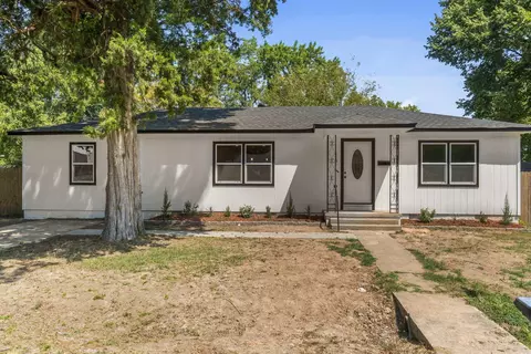 418 W 4th St, Lonoke, AR 72086