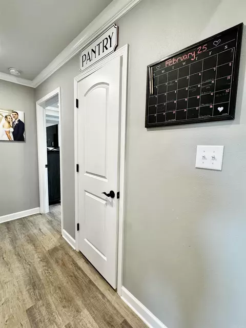 Entry Way - 27 Remington Ln, Ward, AR 72176 photo 1 of 1