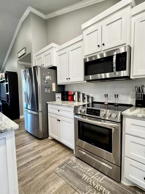 Kitchen - 27 Remington Ln, Ward, AR 72176 photo 4 of 4