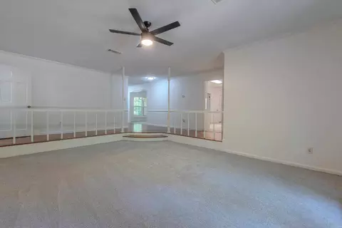 Living - 300 Oakmont Dr, Alexander, AR 72002 photo 2 of 4