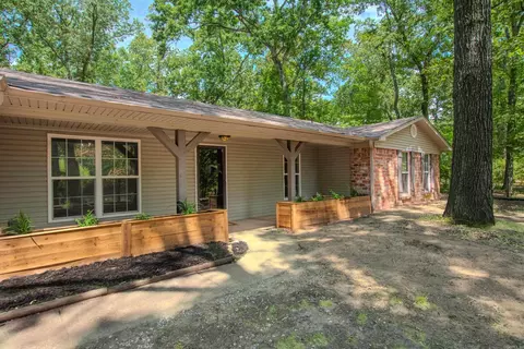 Exterior - 300 Oakmont Dr, Alexander, AR 72002 photo 3 of 21