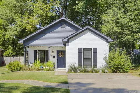535 Davis St, Conway, AR 72034 photo 1