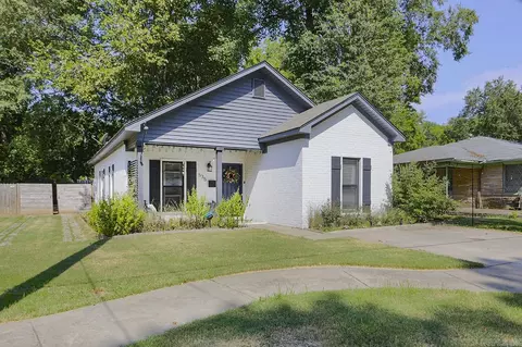 535 Davis St, Conway, AR 72034 photo 2