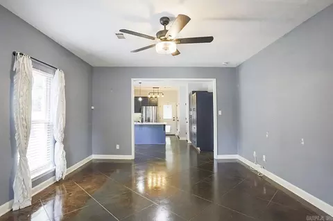 535 Davis St, Conway, AR 72034 photo 8