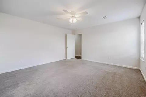 Bedroom - 18 Manchester Dr, Conway, AR 72034 photo 3 of 9