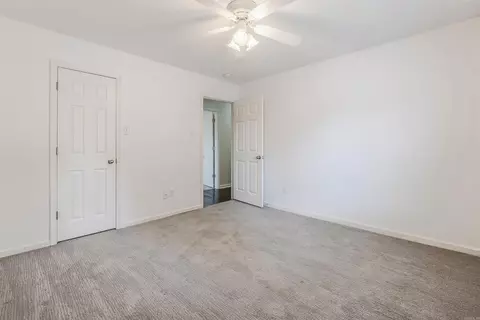 Bedroom - 18 Manchester Dr, Conway, AR 72034 photo 7 of 9
