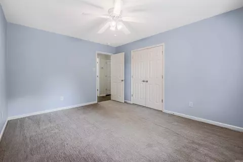 Bedroom - 18 Manchester Dr, Conway, AR 72034 photo 5 of 9