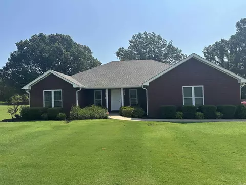 2010 Greenway Ln, Jonesboro, AR 72401