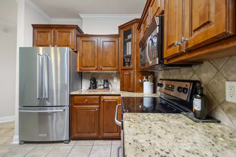 Kitchen - 232 Sunset Cir, Cabot, AR 72023 photo 5 of 5