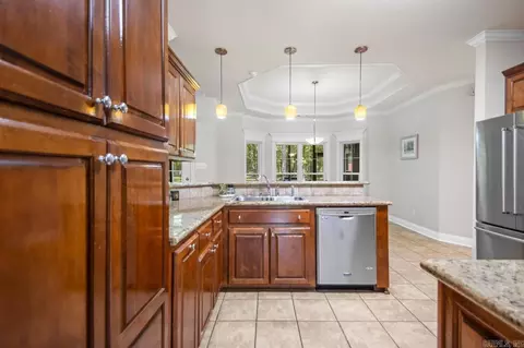 Kitchen - 232 Sunset Cir, Cabot, AR 72023 photo 3 of 5