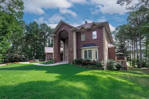 12 Loyola Ln, Hot Springs Village, AR 71909